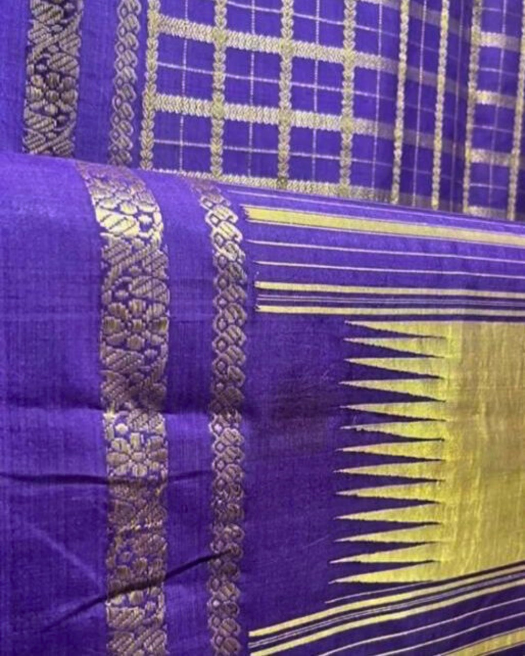 Raavum | Pure Silk Korvai with Zari