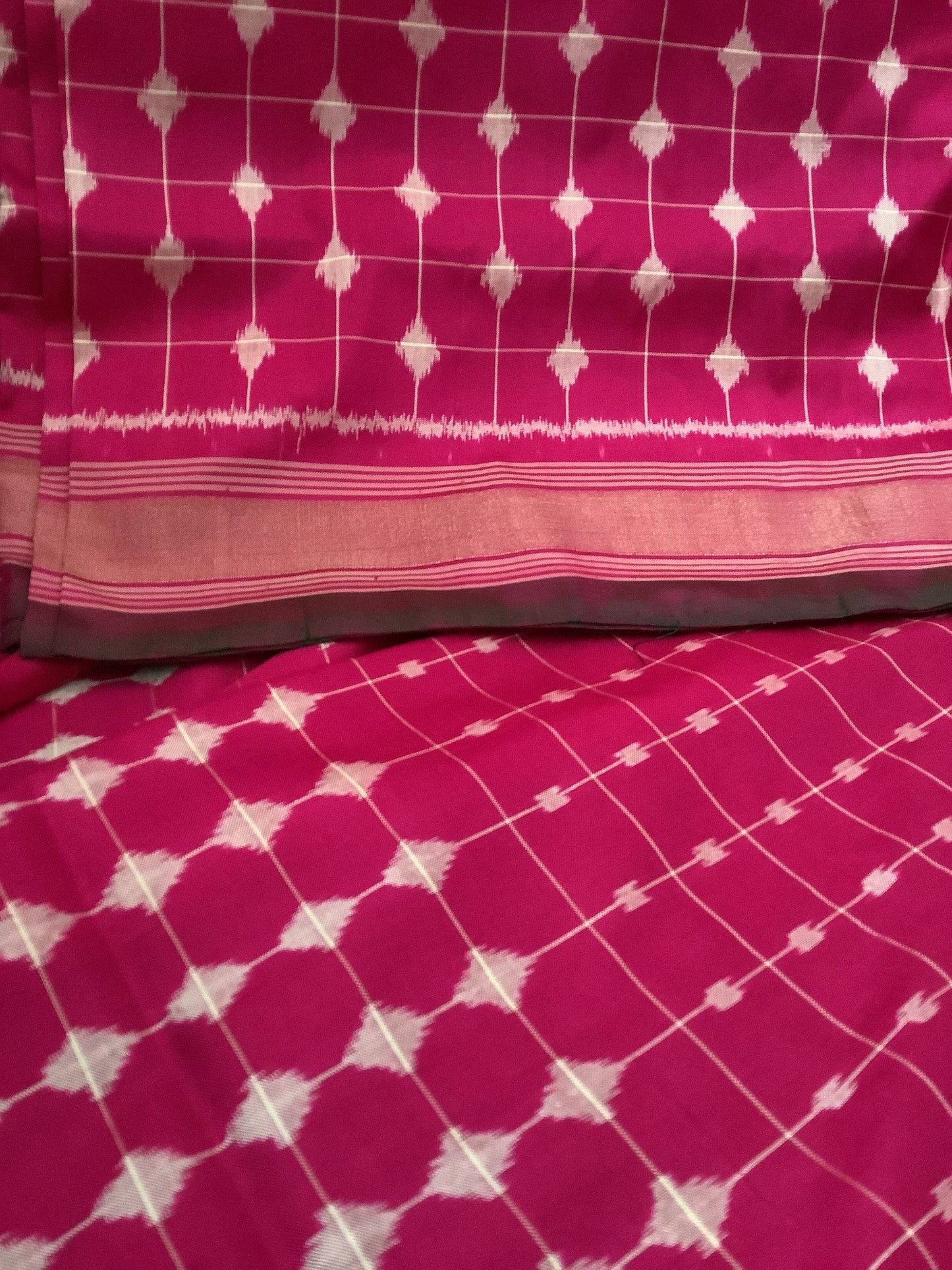 Ikkat Silk- Srisailam ( Majanta)